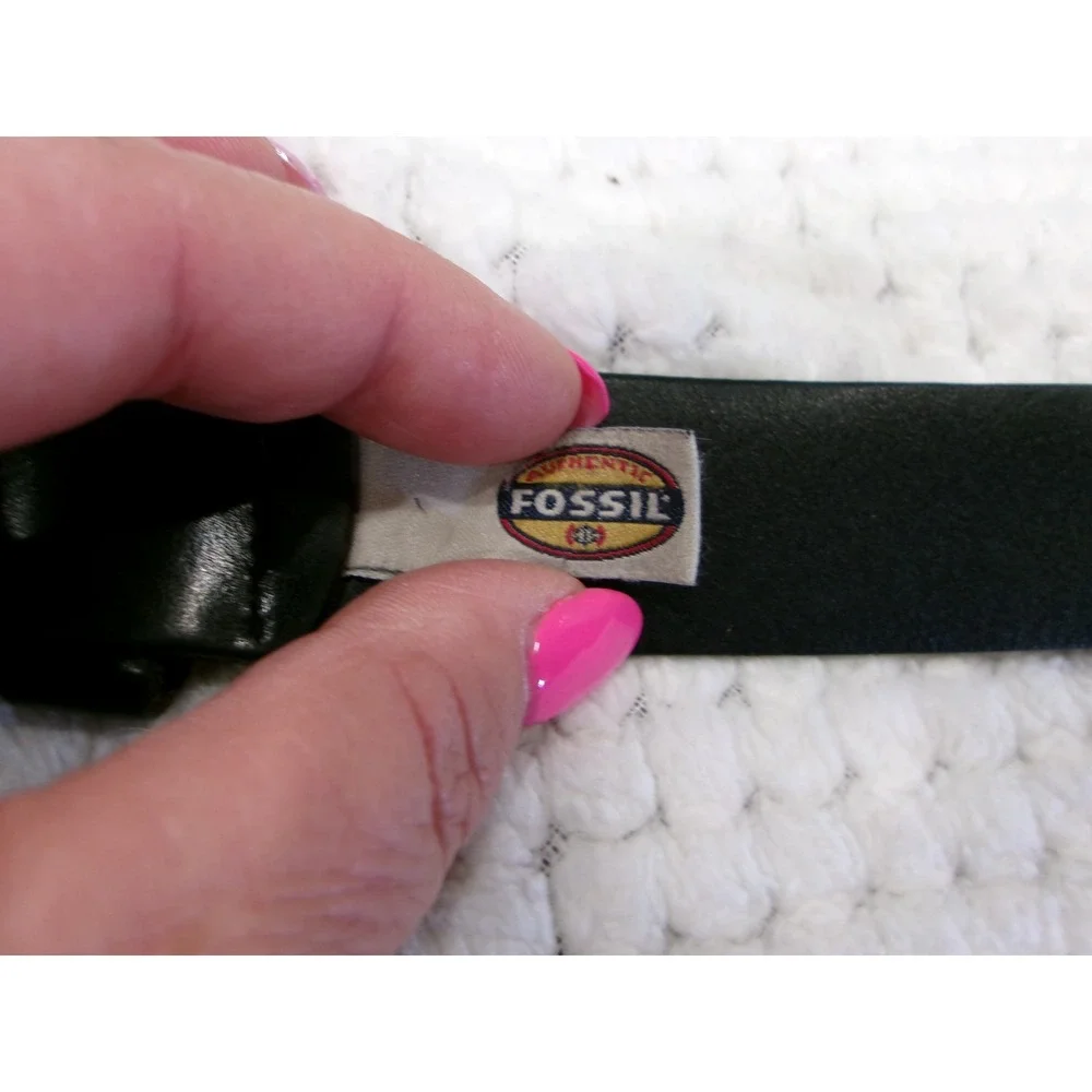 Fossil Mens 36 Leather Belt Black MB2405001 Silver Buckle Classic Accessory